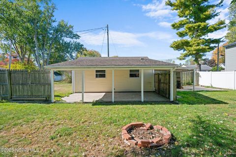 Tiny photo for 407 E Garfield Avenue, Swanton, OH 43558 (MLS # 10000360)