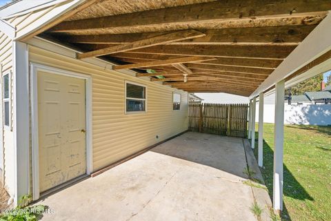 Tiny photo for 407 E Garfield Avenue, Swanton, OH 43558 (MLS # 10000360)