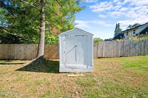 Tiny photo for 407 E Garfield Avenue, Swanton, OH 43558 (MLS # 10000360)