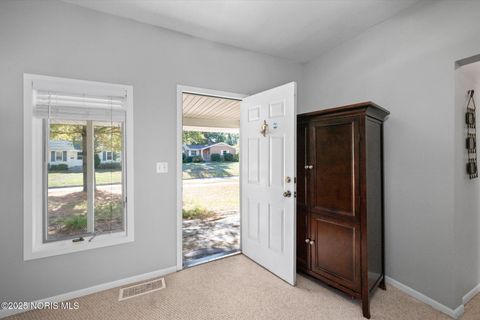 Tiny photo for 407 E Garfield Avenue, Swanton, OH 43558 (MLS # 10000360)