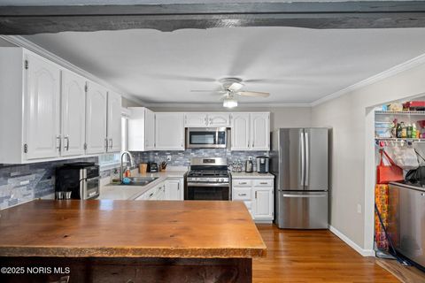 Tiny photo for 407 E Garfield Avenue, Swanton, OH 43558 (MLS # 10000360)