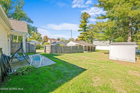 Tiny photo for 407 E Garfield Avenue, Swanton, OH 43558 (MLS # 10000360)