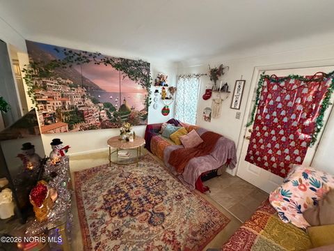 Tiny photo for 533 W Northgate Parkway, Toledo, OH 43612 (MLS # 10002715)