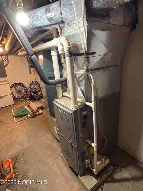 Tiny photo for 313 Mettler Street, Toledo, OH 43608 (MLS # 10003040)