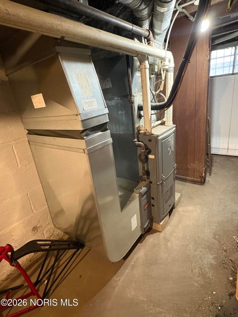 Tiny photo for 313 Mettler Street, Toledo, OH 43608 (MLS # 10003040)