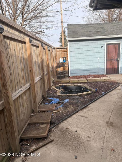 Tiny photo for 313 Mettler Street, Toledo, OH 43608 (MLS # 10003040)