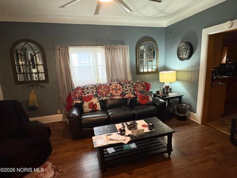 Tiny photo for 313 Mettler Street, Toledo, OH 43608 (MLS # 10003040)