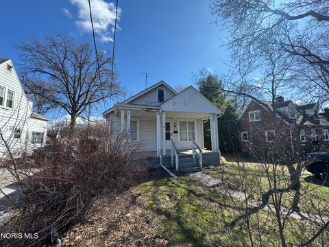 Tiny photo for 1664 Copley Drive, Toledo, OH 43615 (MLS # 10005482)
