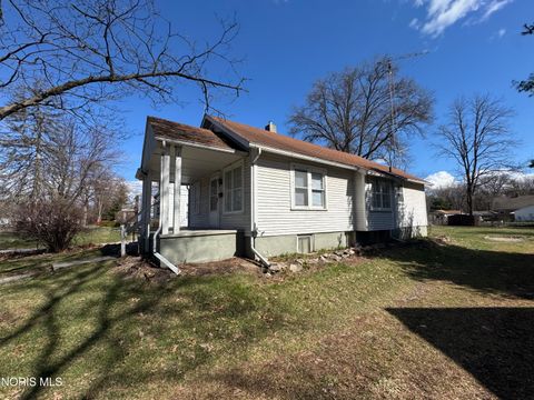 Tiny photo for 1664 Copley Drive, Toledo, OH 43615 (MLS # 10005482)