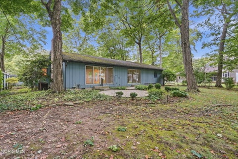 Tiny photo for 615 Sutton Place, Findlay, OH 45840 (MLS # 10013877)