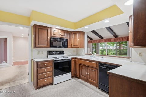 Tiny photo for 615 Sutton Place, Findlay, OH 45840 (MLS # 10013877)