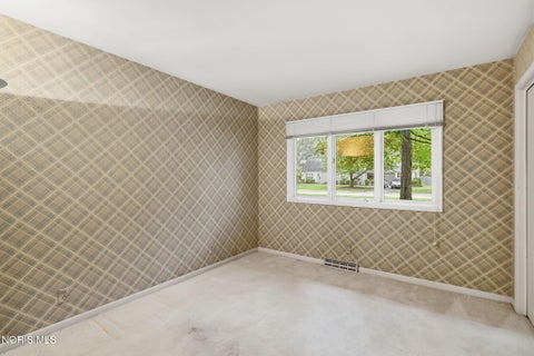 Tiny photo for 615 Sutton Place, Findlay, OH 45840 (MLS # 10013877)