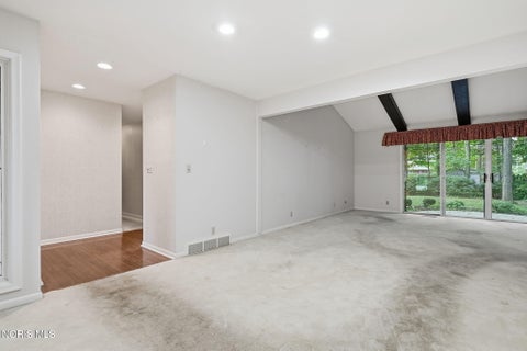 Tiny photo for 615 Sutton Place, Findlay, OH 45840 (MLS # 10013877)