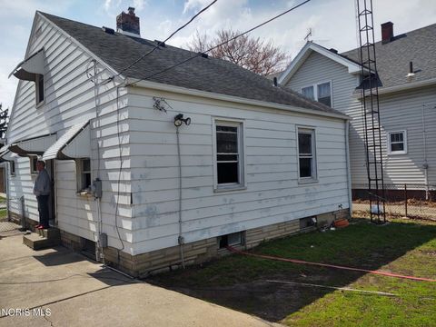 Tiny photo for 2653 117th Street, Toledo, OH 43611 (MLS # 10006111)