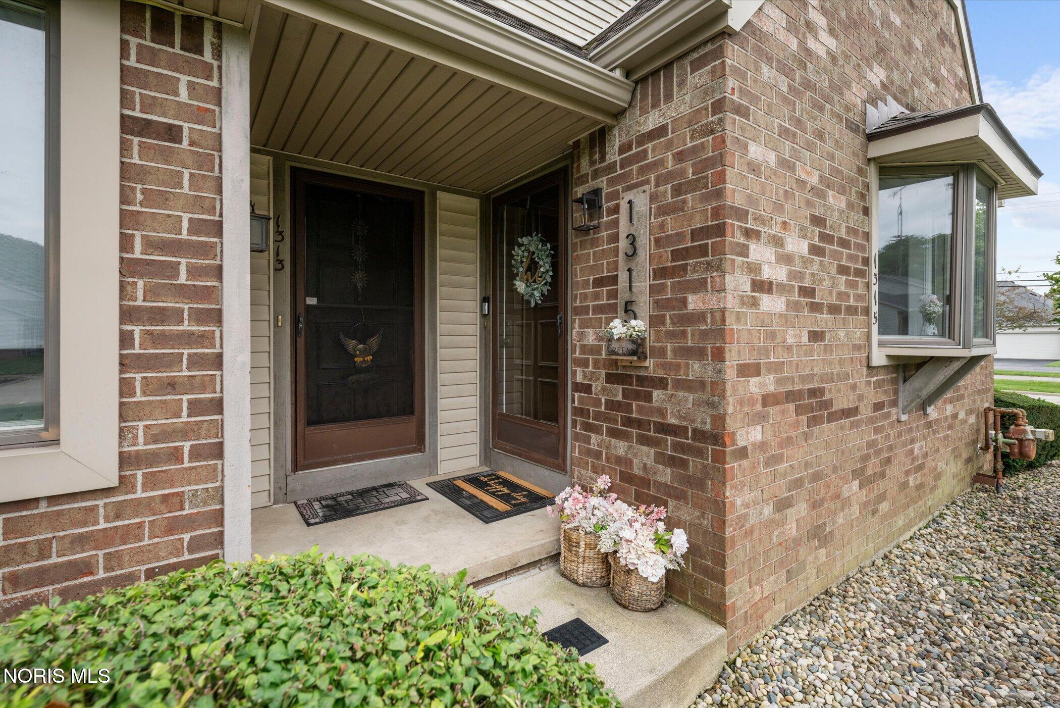 1315 Applegate Street #20