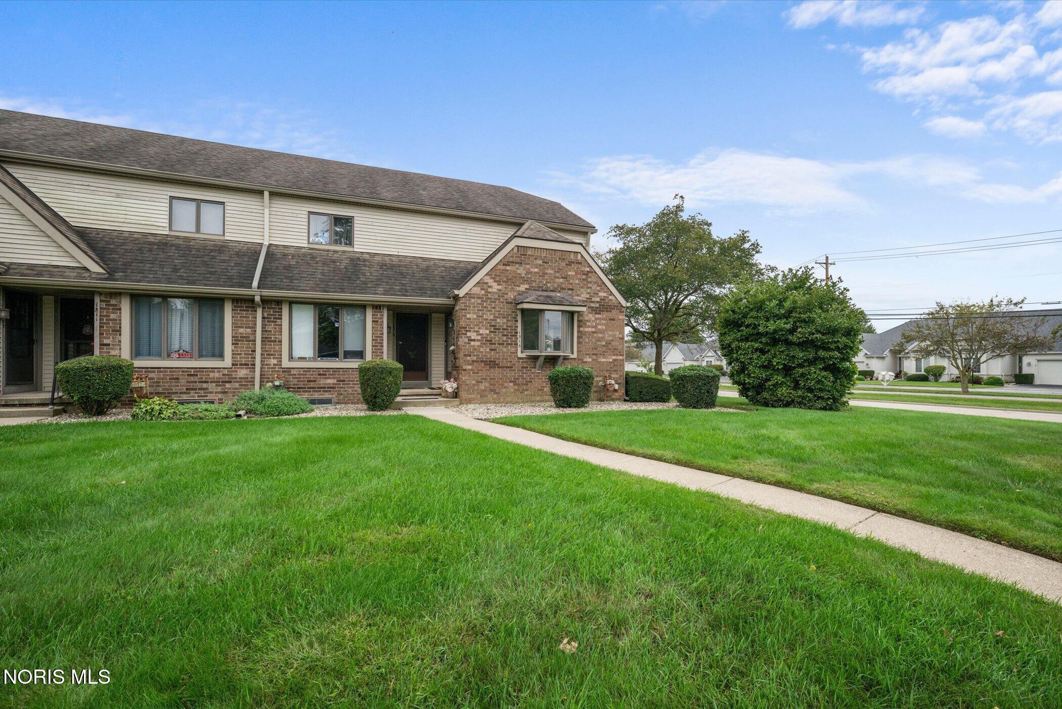 1315 Applegate Street #20