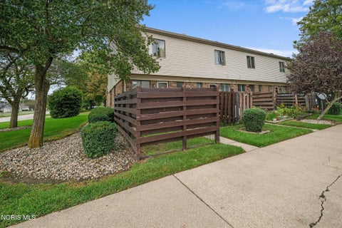 Tiny photo for 1315 Applegate Street #20, Waterville, OH 43566 (MLS # 10013743)