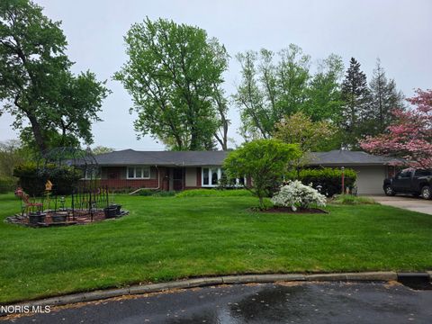 Photo of 5129 Shereton Place, Toledo, OH 43615 (MLS # 10007576)