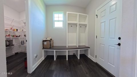 Tiny photo for 1038 Stoneleigh Road, Perrysburg, OH 43551 (MLS # 10008370)