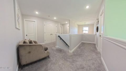 Tiny photo for 1038 Stoneleigh Road, Perrysburg, OH 43551 (MLS # 10008370)