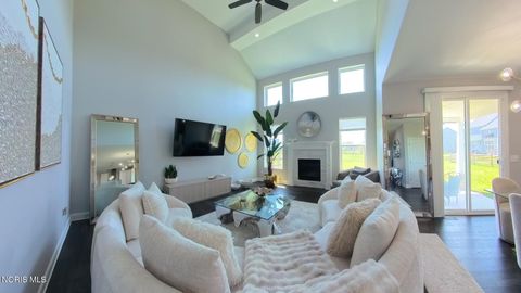 Tiny photo for 1038 Stoneleigh Road, Perrysburg, OH 43551 (MLS # 10008370)