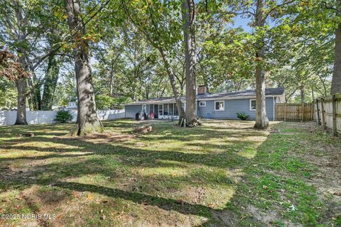 Tiny photo for 2523 Briarwood Lane, Toledo, OH 43615 (MLS # 10000368)