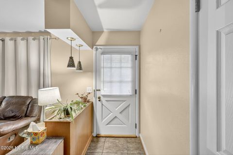 Tiny photo for 2523 Briarwood Lane, Toledo, OH 43615 (MLS # 10000368)