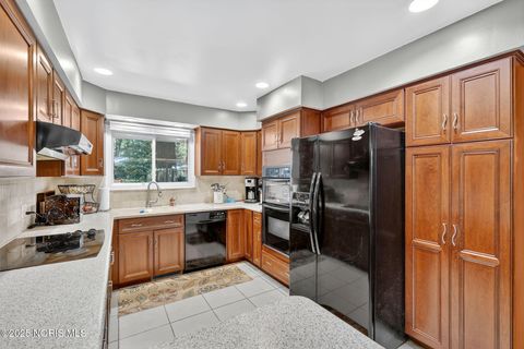 Tiny photo for 2523 Briarwood Lane, Toledo, OH 43615 (MLS # 10000368)
