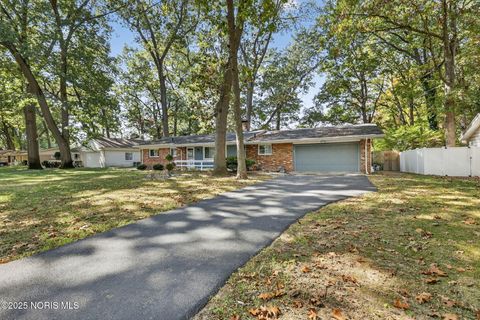 Tiny photo for 2523 Briarwood Lane, Toledo, OH 43615 (MLS # 10000368)