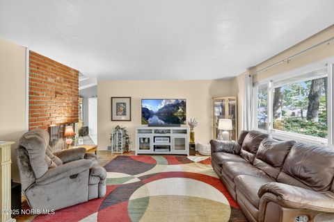 Tiny photo for 2523 Briarwood Lane, Toledo, OH 43615 (MLS # 10000368)