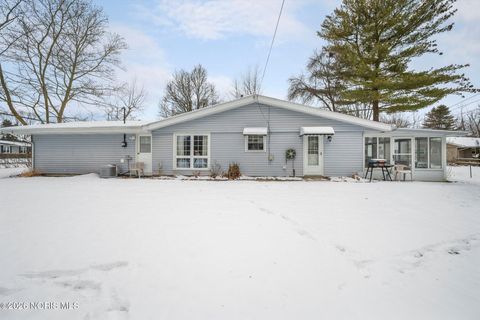 Tiny photo for 200 Cedar Lane, Waterville, OH 43566 (MLS # 10003174)