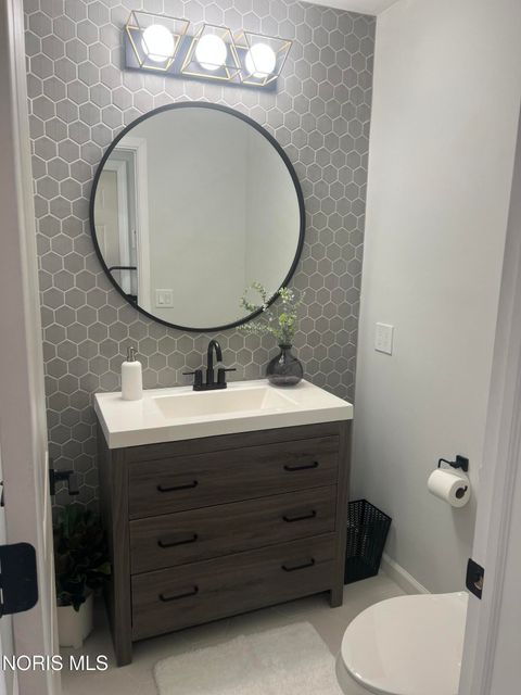 Tiny photo for 2363 Havenwood Drive, Toledo, OH 43614 (MLS # 10005122)