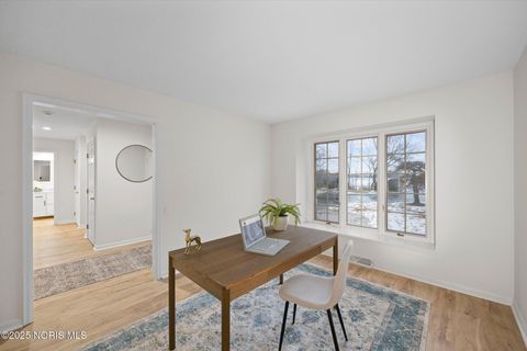 Tiny photo for 29249 Bates Road, Perrysburg, OH 43551 (MLS # 10001723)