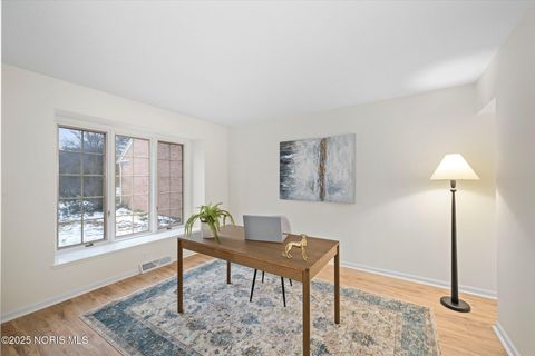 Tiny photo for 29249 Bates Road, Perrysburg, OH 43551 (MLS # 10001723)