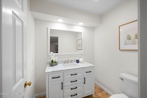 Tiny photo for 29249 Bates Road, Perrysburg, OH 43551 (MLS # 10001723)