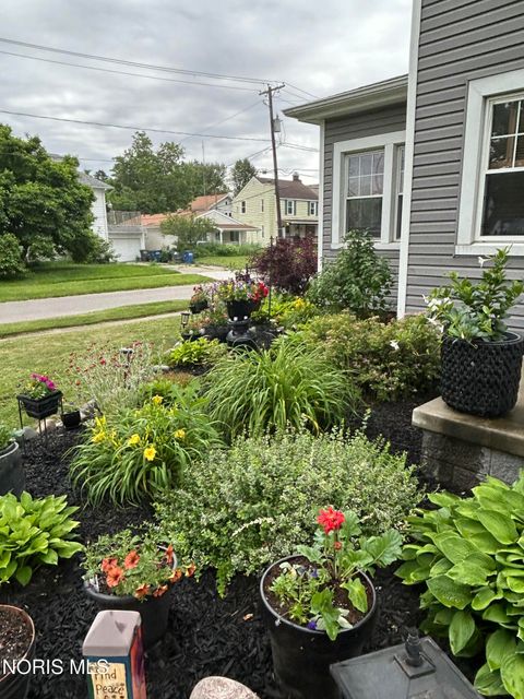 Tiny photo for 4303 Overland Parkway, Toledo, OH 43612 (MLS # 10005825)