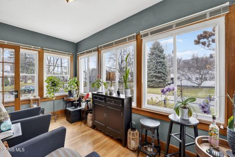 Tiny photo for 4303 Overland Parkway, Toledo, OH 43612 (MLS # 10005825)