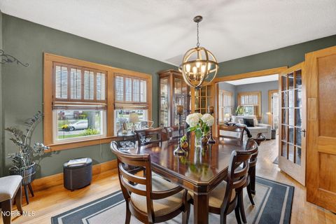 Tiny photo for 4303 Overland Parkway, Toledo, OH 43612 (MLS # 10005825)