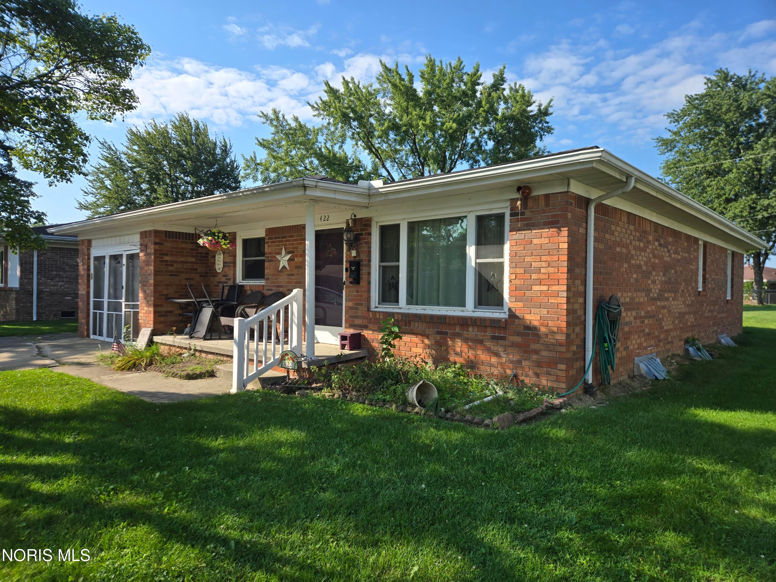 422 Indian Road