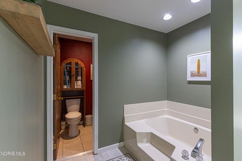 Tiny photo for 5665 Fox Hollow Court, Sylvania, OH 43560 (MLS # 10006877)