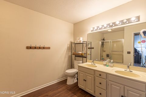 Tiny photo for 5665 Fox Hollow Court, Sylvania, OH 43560 (MLS # 10006877)