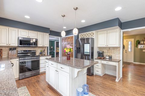 Tiny photo for 5665 Fox Hollow Court, Sylvania, OH 43560 (MLS # 10006877)