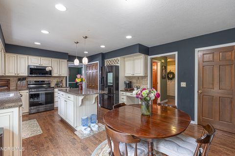 Tiny photo for 5665 Fox Hollow Court, Sylvania, OH 43560 (MLS # 10006877)