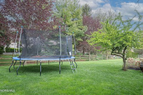 Tiny photo for 5665 Fox Hollow Court, Sylvania, OH 43560 (MLS # 10006877)