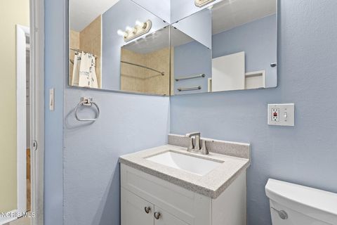 Tiny photo for 586 Garfield Drive, Perrysburg, OH 43551 (MLS # 10008514)