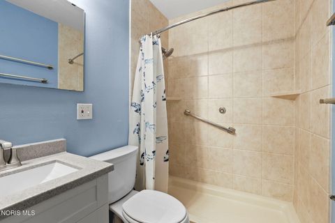 Tiny photo for 586 Garfield Drive, Perrysburg, OH 43551 (MLS # 10008514)