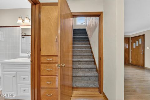 Tiny photo for 2262 Westmonte Road, Toledo, OH 43607 (MLS # 10008333)