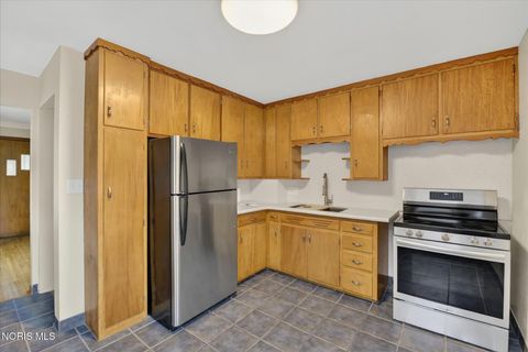 Tiny photo for 2262 Westmonte Road, Toledo, OH 43607 (MLS # 10008333)