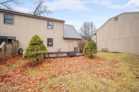 Tiny photo for 2714 Sweetbriar Court, Toledo, OH 43615 (MLS # 10002640)