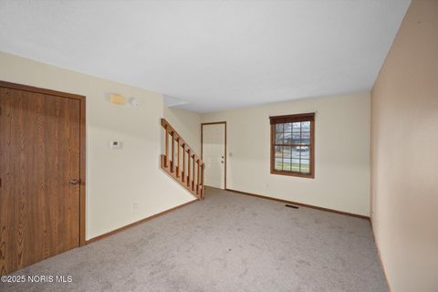 Tiny photo for 2714 Sweetbriar Court, Toledo, OH 43615 (MLS # 10002640)
